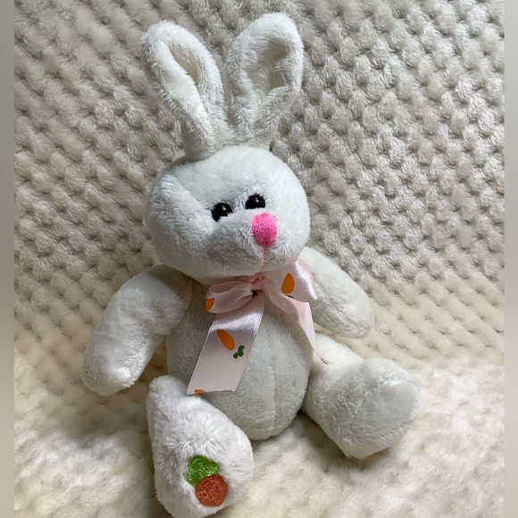 Unbranded White Plush Bunny Rabbit Embroidered Carrot Foot Stuffed Animal Toy - Picture 2 of 12